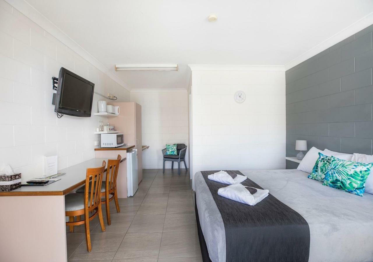 Banjo Paterson Motor Inn Townsville Dış mekan fotoğraf